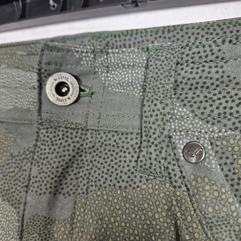 KUHL Splash Roll-Up Pants Womens 4 Reg Green Camo Dot Print Cargo Hiking Outdoor - Picture 9 of 14